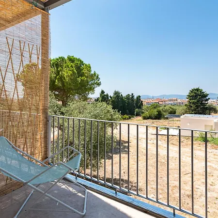 לינה וארוחת בוקר Casale Valverde 3*